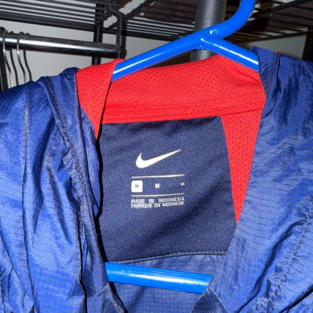 Nike UCONN Men's Navy Jacket - Picture 2 of 3